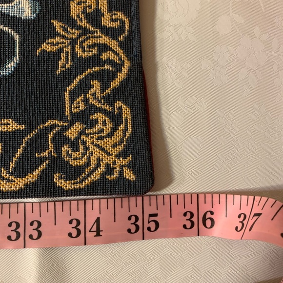 NWOT Christmas Angel Table Runner and 8 Place Mats, Needlepoint, Vintage - Picture 7 of 10